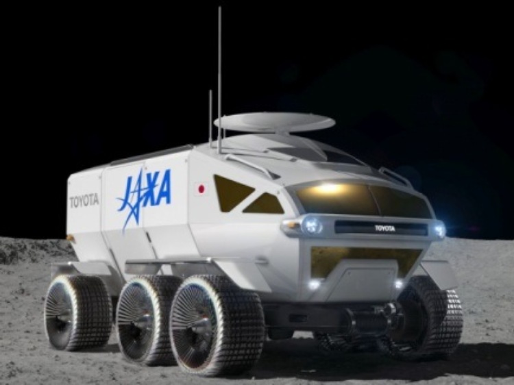 Toyota Lunar Cruiser - czym się różni od Land Cruisera?